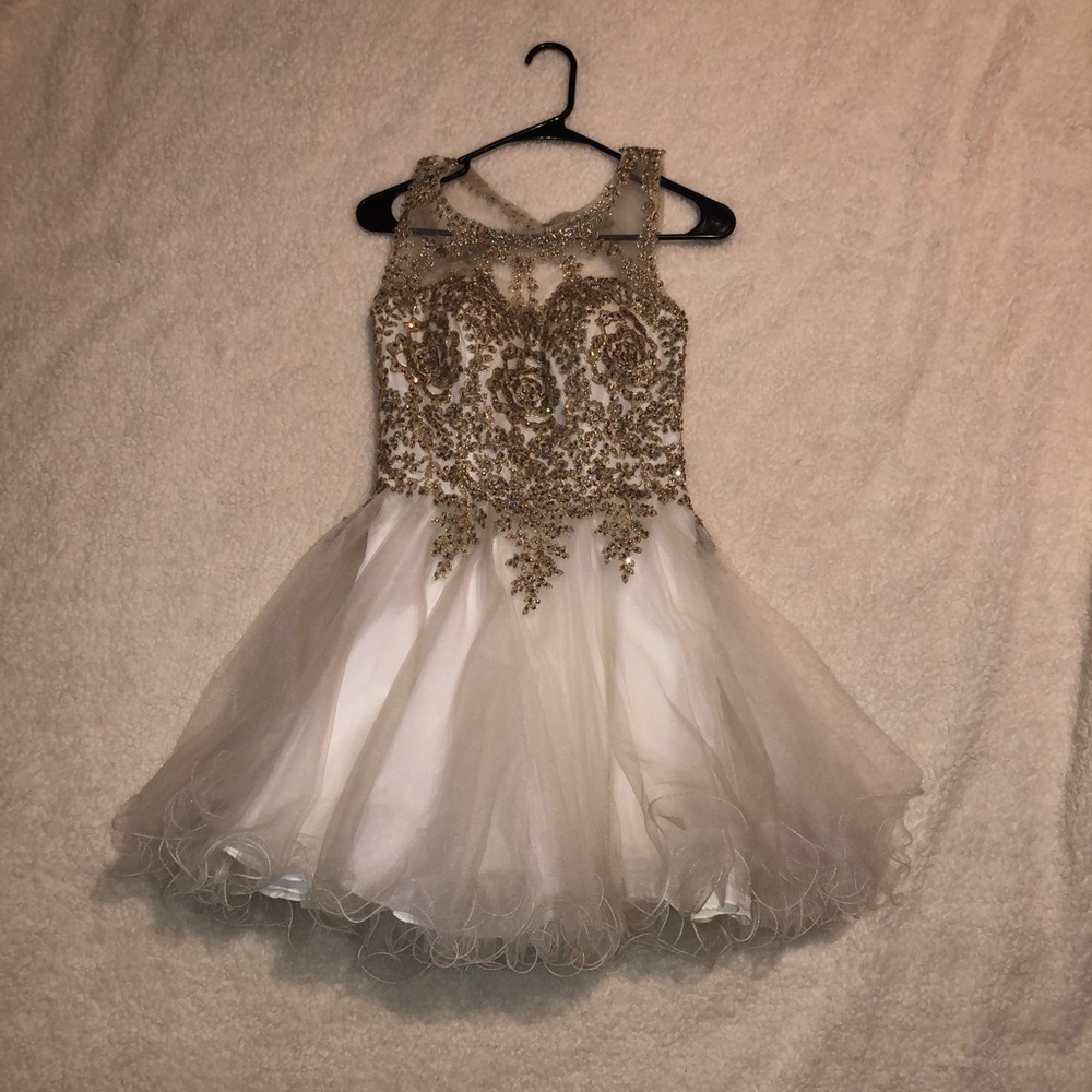 Short Elegant Dress/ Dama Dress